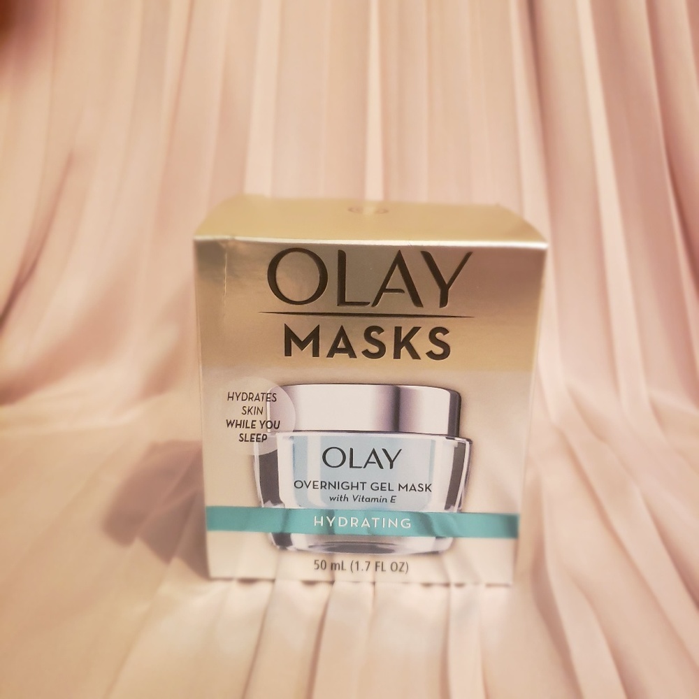 ***SOLD*** NWT Olay Overnight Hydrating Gel Mask